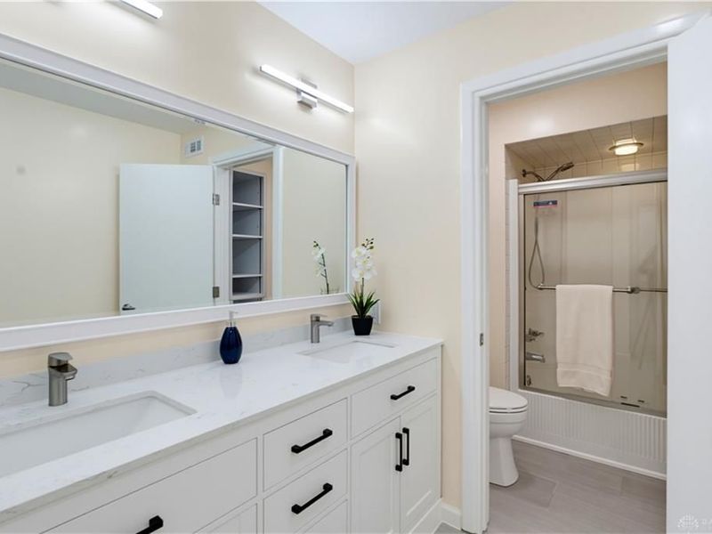 1460 W Alex Bell Road, Washington Township, OH 45459 Photo 53