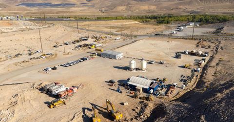 2700 Waltham Way, Sparks, NV 89437 Photo