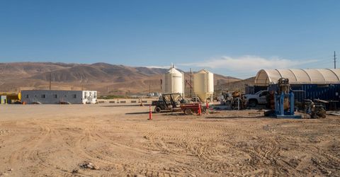 2700 Waltham Way, Sparks, NV 89437 Photo