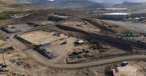 2700 Waltham Way, Sparks, NV 89437 Photo