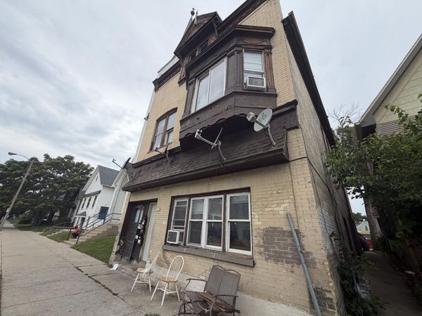 1412 W Greenfield Ave, Unit 1414, Milwaukee, WI 53204