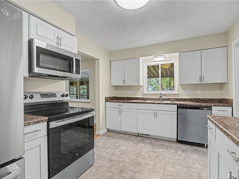 1437 Bartley Road, Dayton, OH 45414 Photo 20