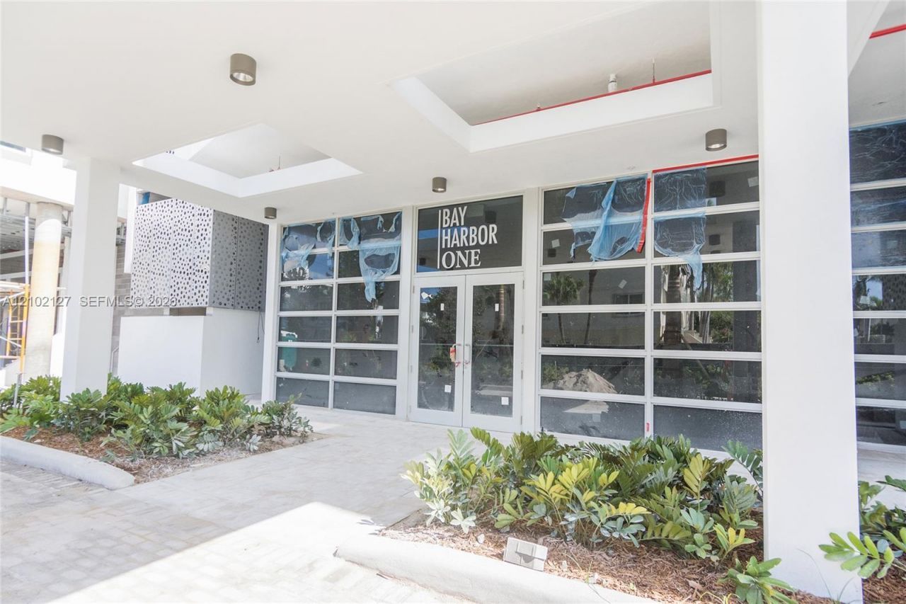 1100 100th St , Unit 302, Bay Harbor Islands, FL 33154 Photo