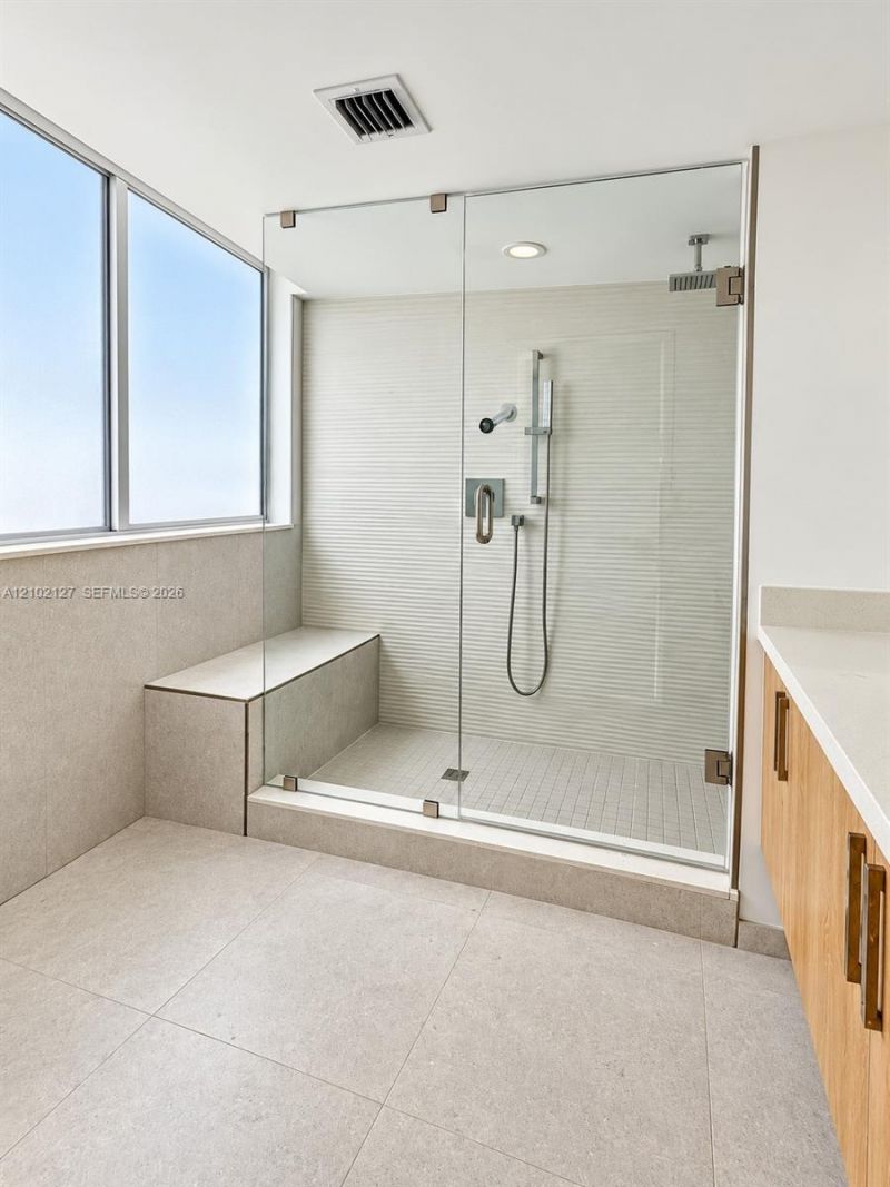 1100 100th St , Unit 302, Bay Harbor Islands, FL 33154 Photo