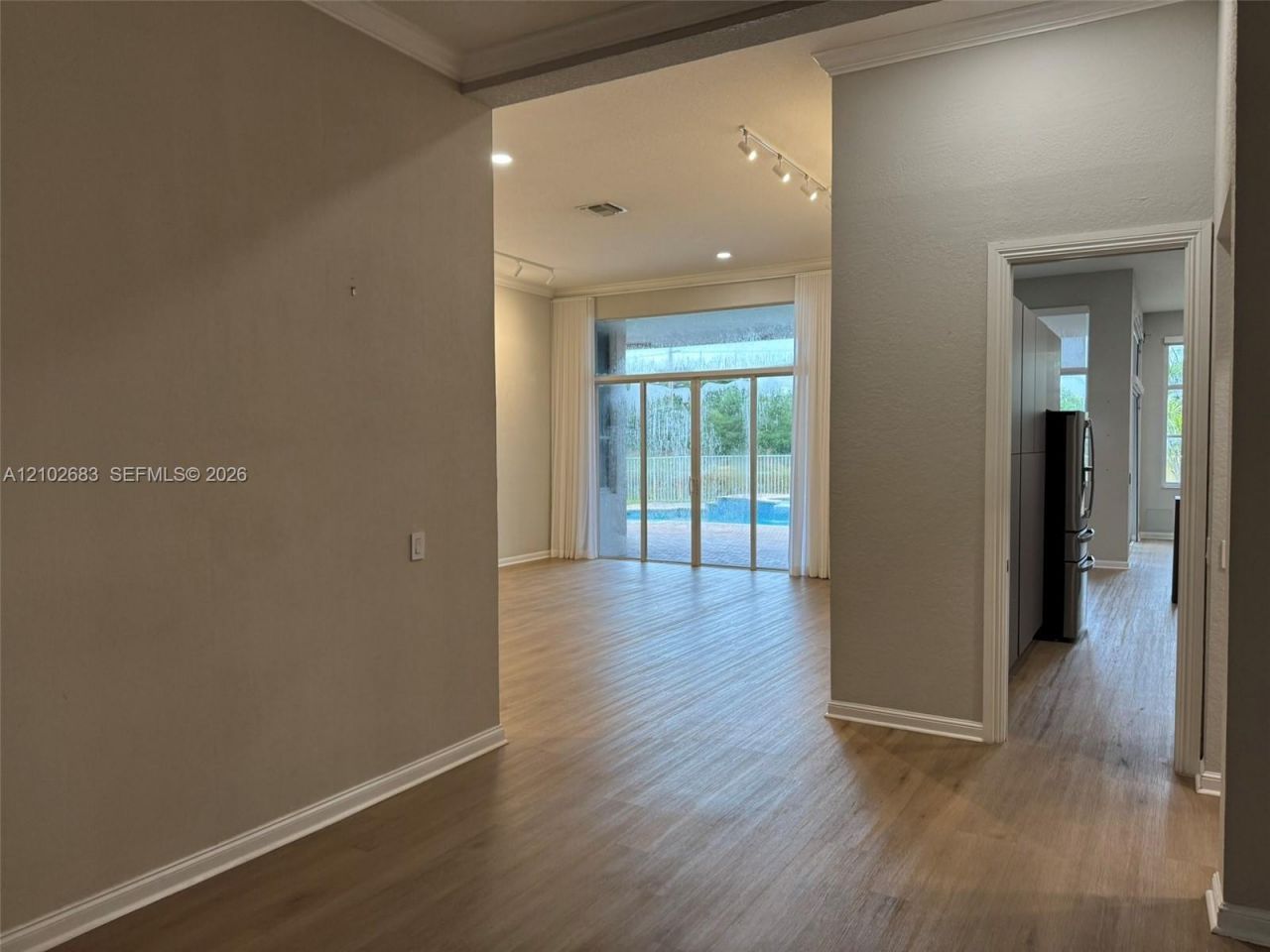 1360 Victoria Isle Dr , Weston, FL 33327 Photo
