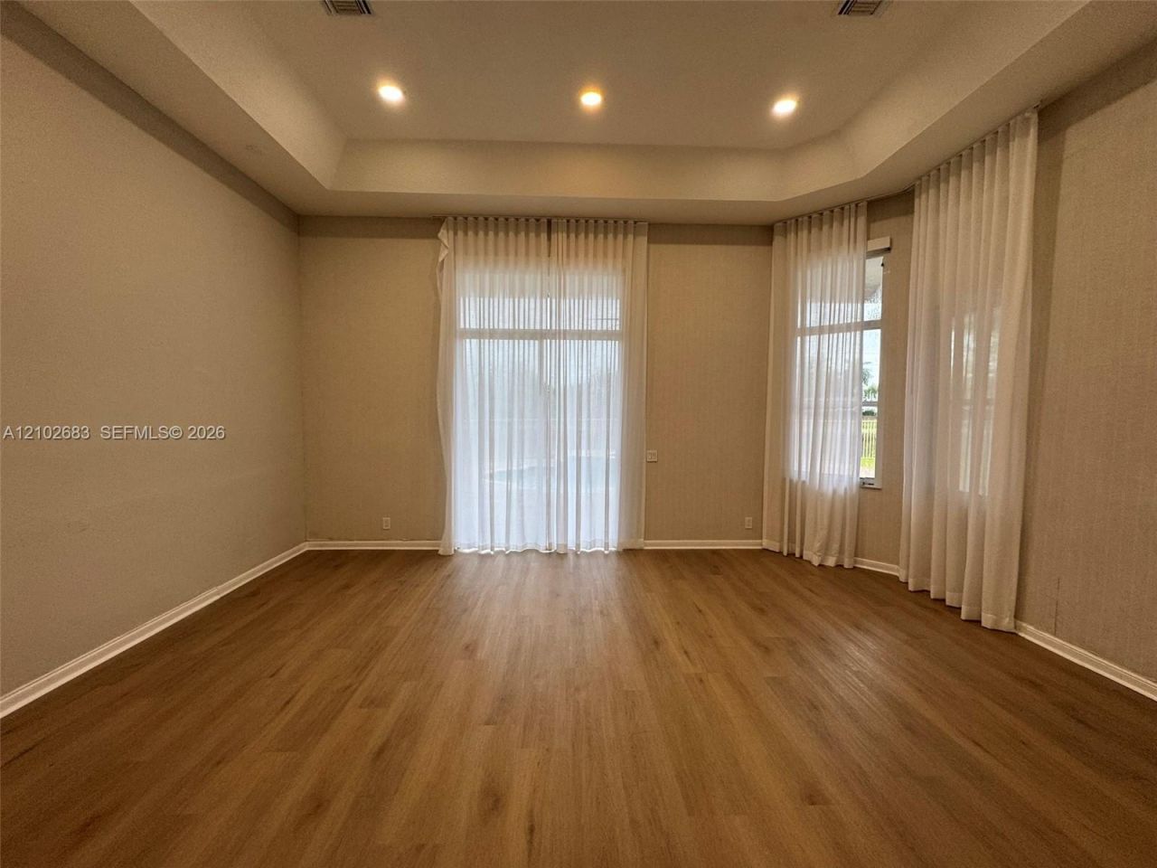 1360 Victoria Isle Dr , Weston, FL 33327 Photo