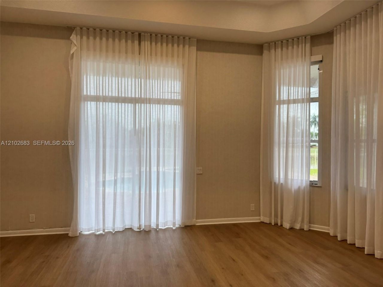 1360 Victoria Isle Dr , Weston, FL 33327 Photo