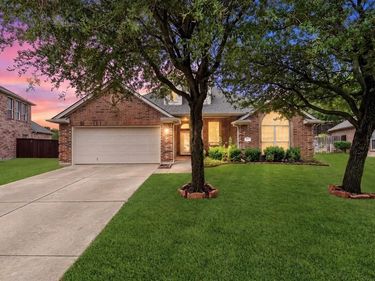 7043 Granville Court, Dallas, TX 75249