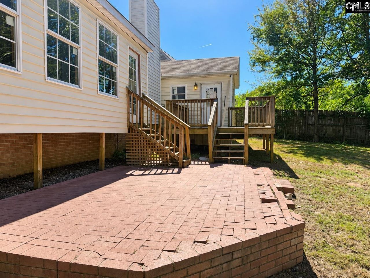 111 Riverwalk Way Photo 13