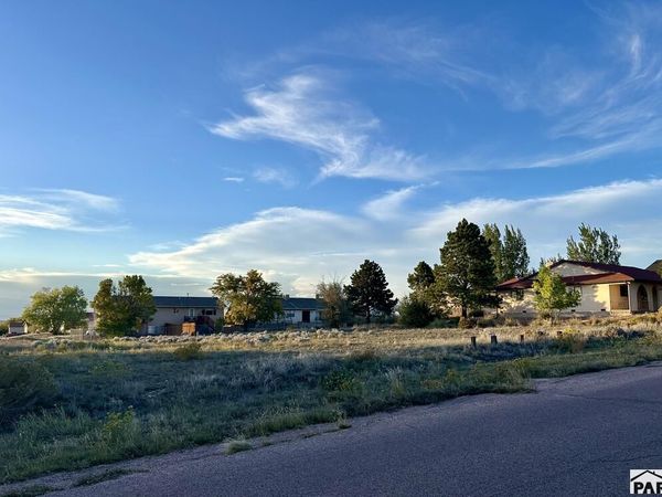 1001 S Greenway Ave, Pueblo West, CO 81007