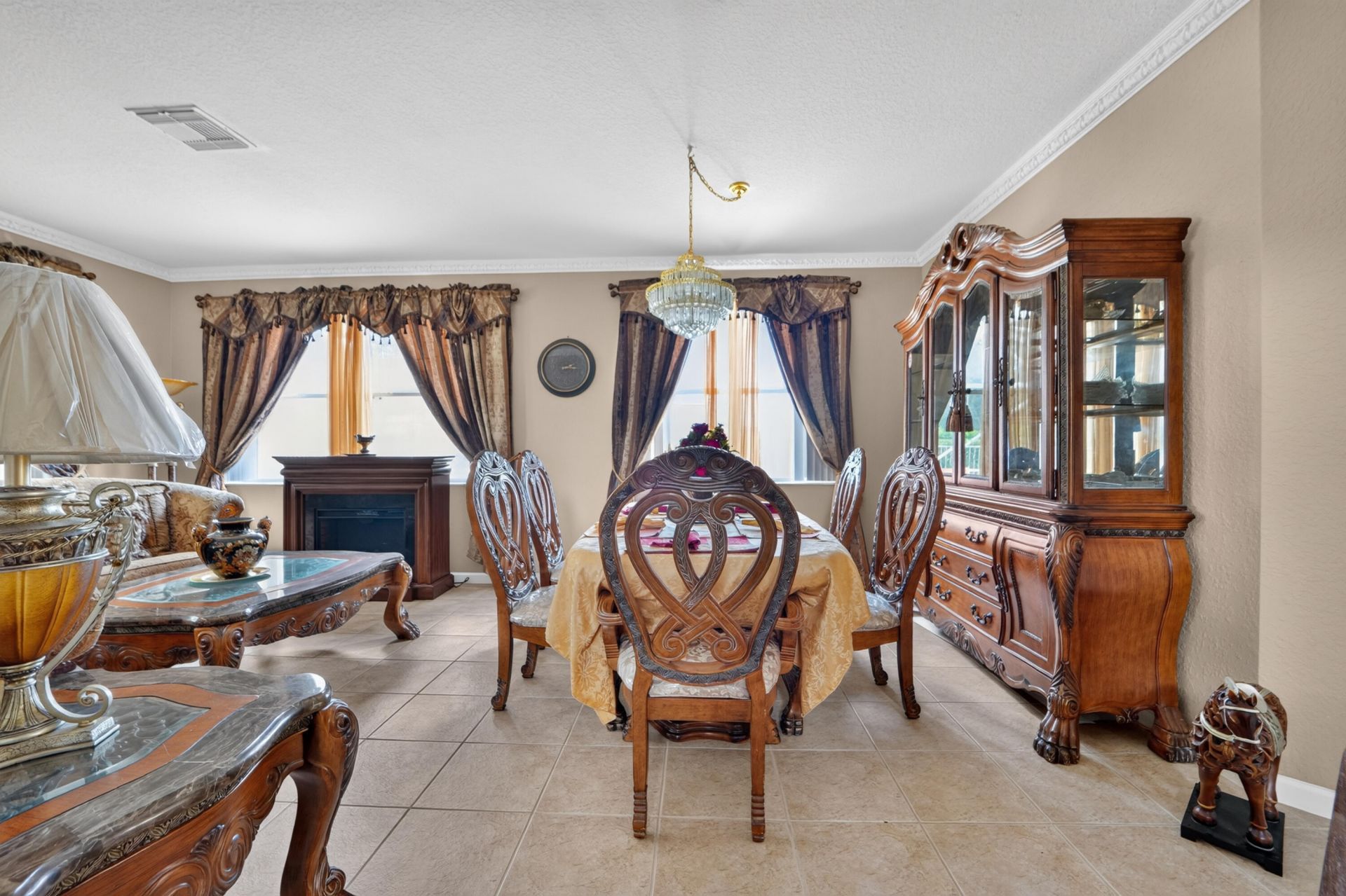672 Gazetta Way, West Palm Beach, FL 33413 Photo