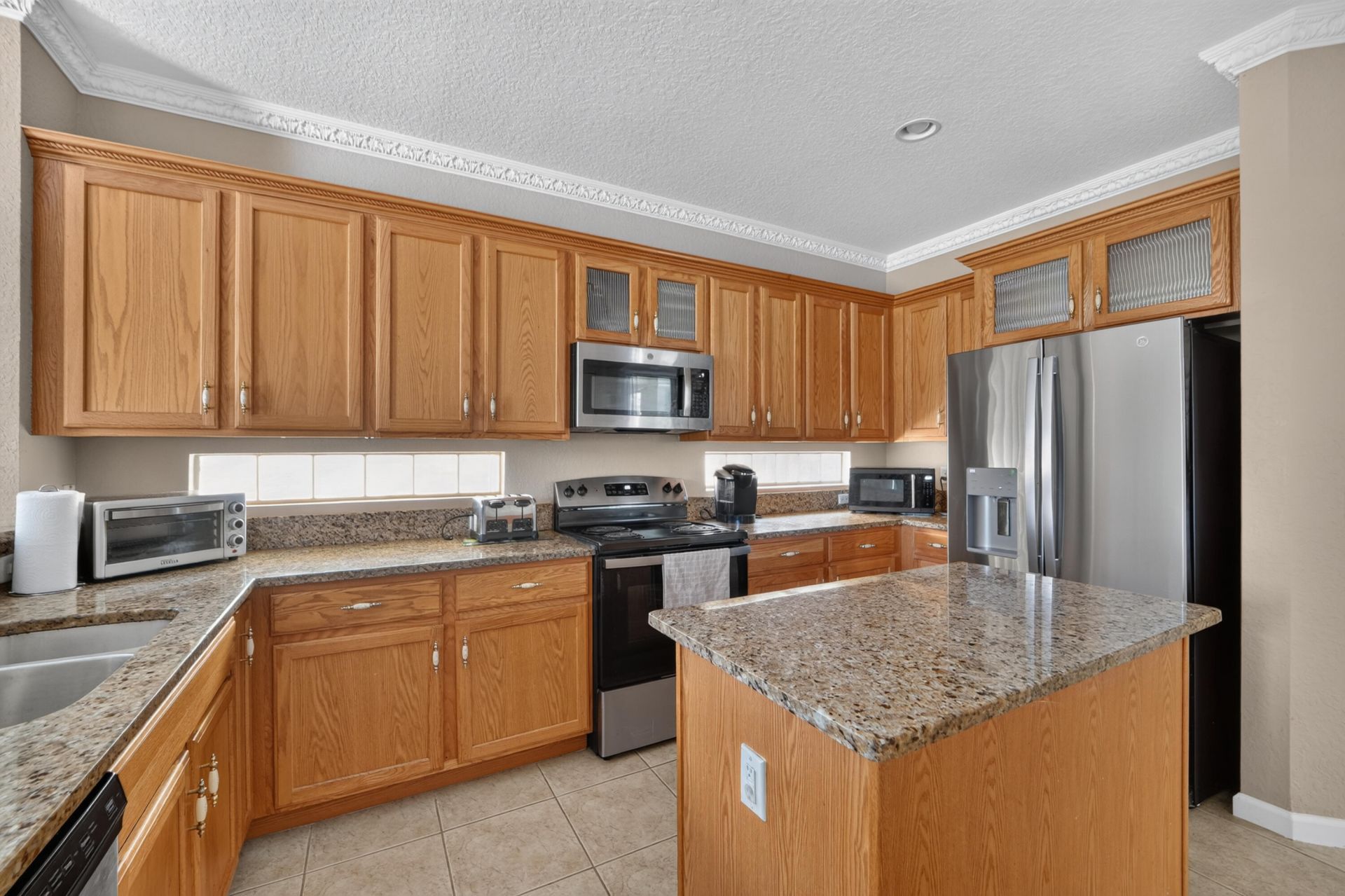 672 Gazetta Way, West Palm Beach, FL 33413 Photo