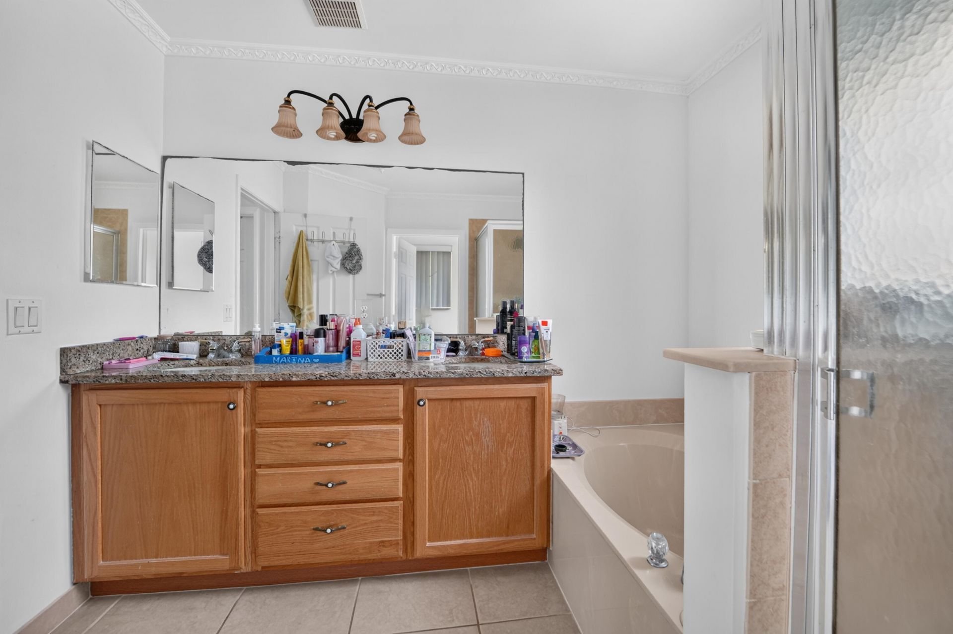 672 Gazetta Way, West Palm Beach, FL 33413 Photo