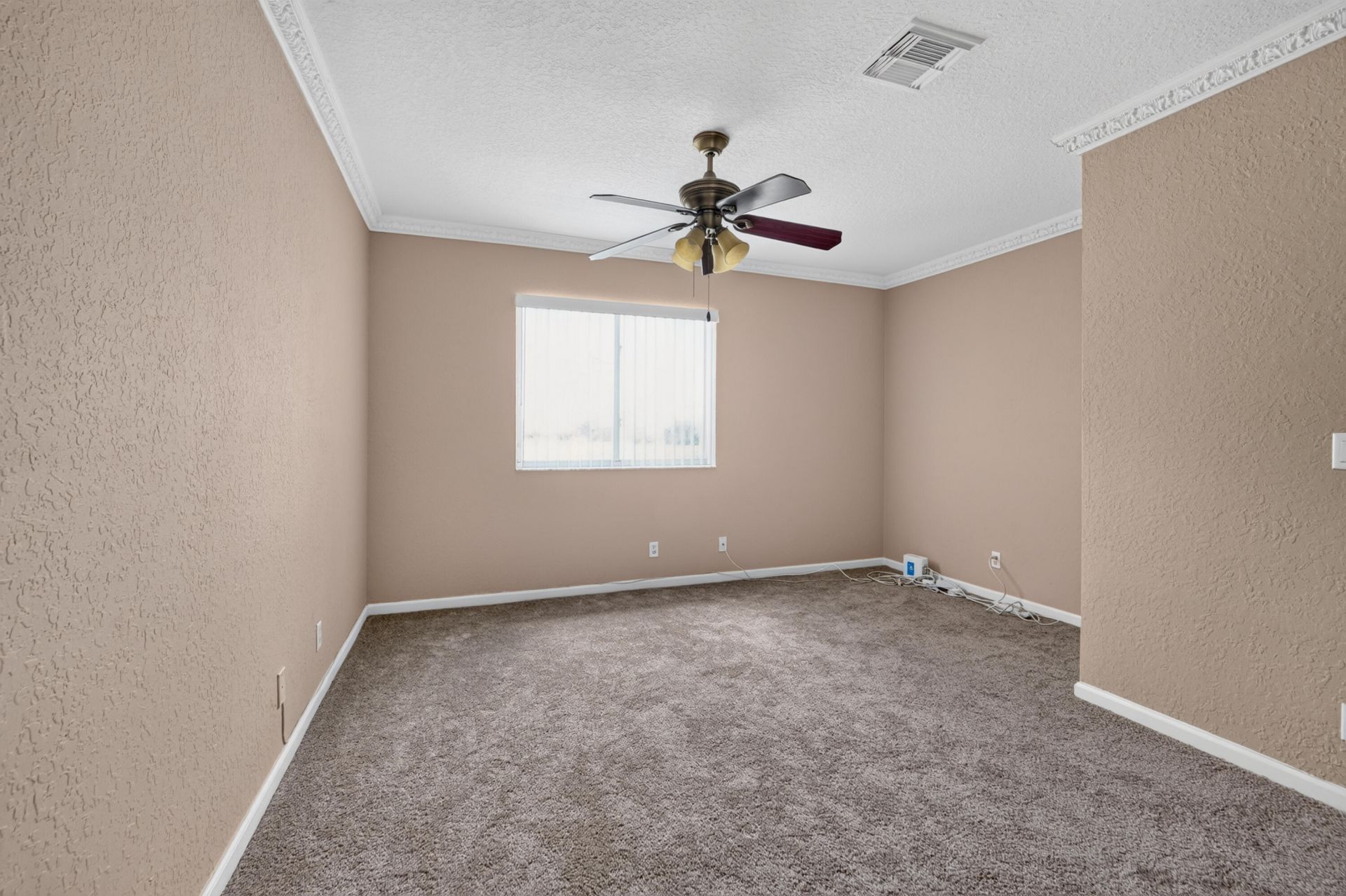 672 Gazetta Way, West Palm Beach, FL 33413 Photo