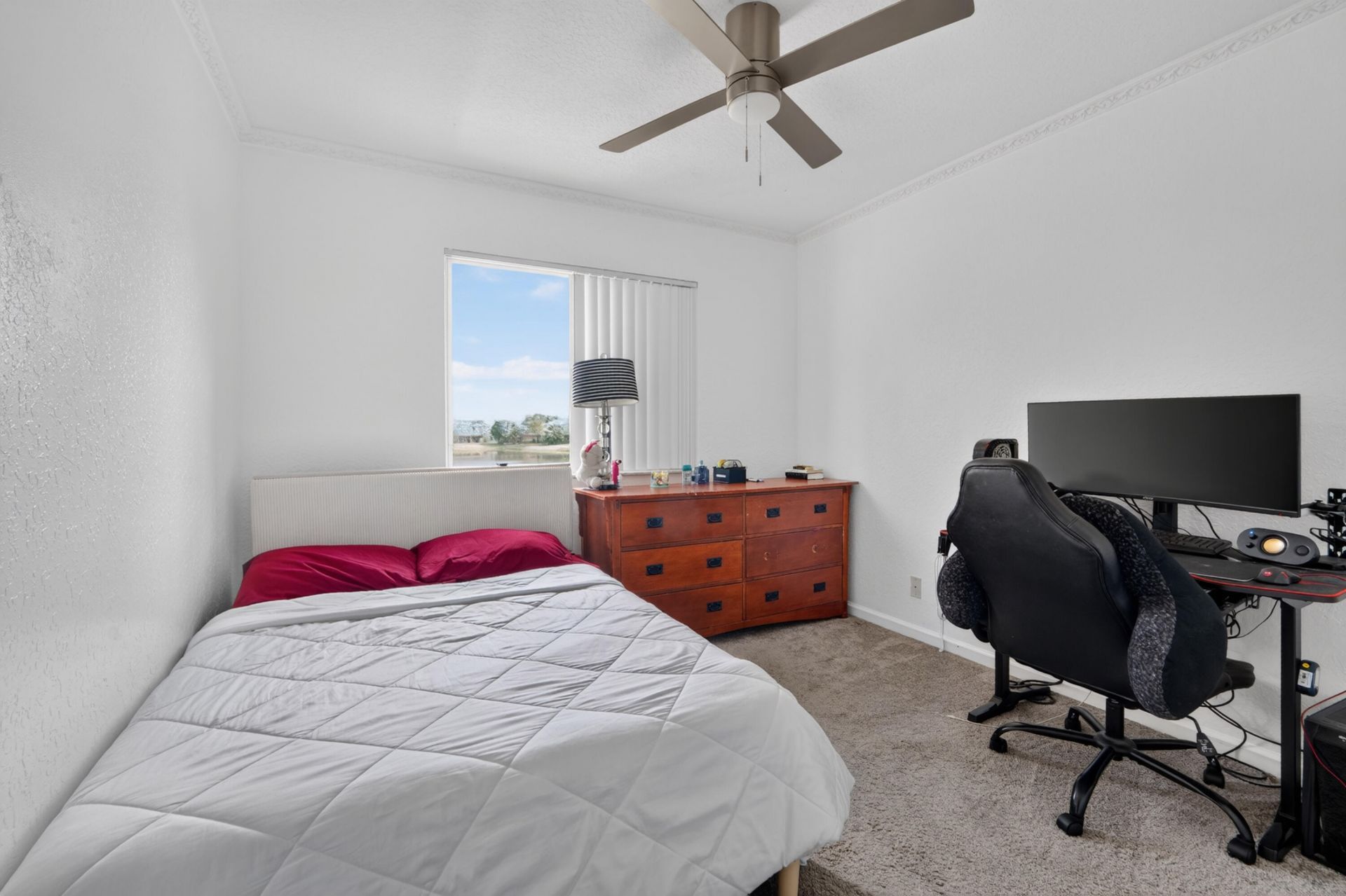 672 Gazetta Way, West Palm Beach, FL 33413 Photo