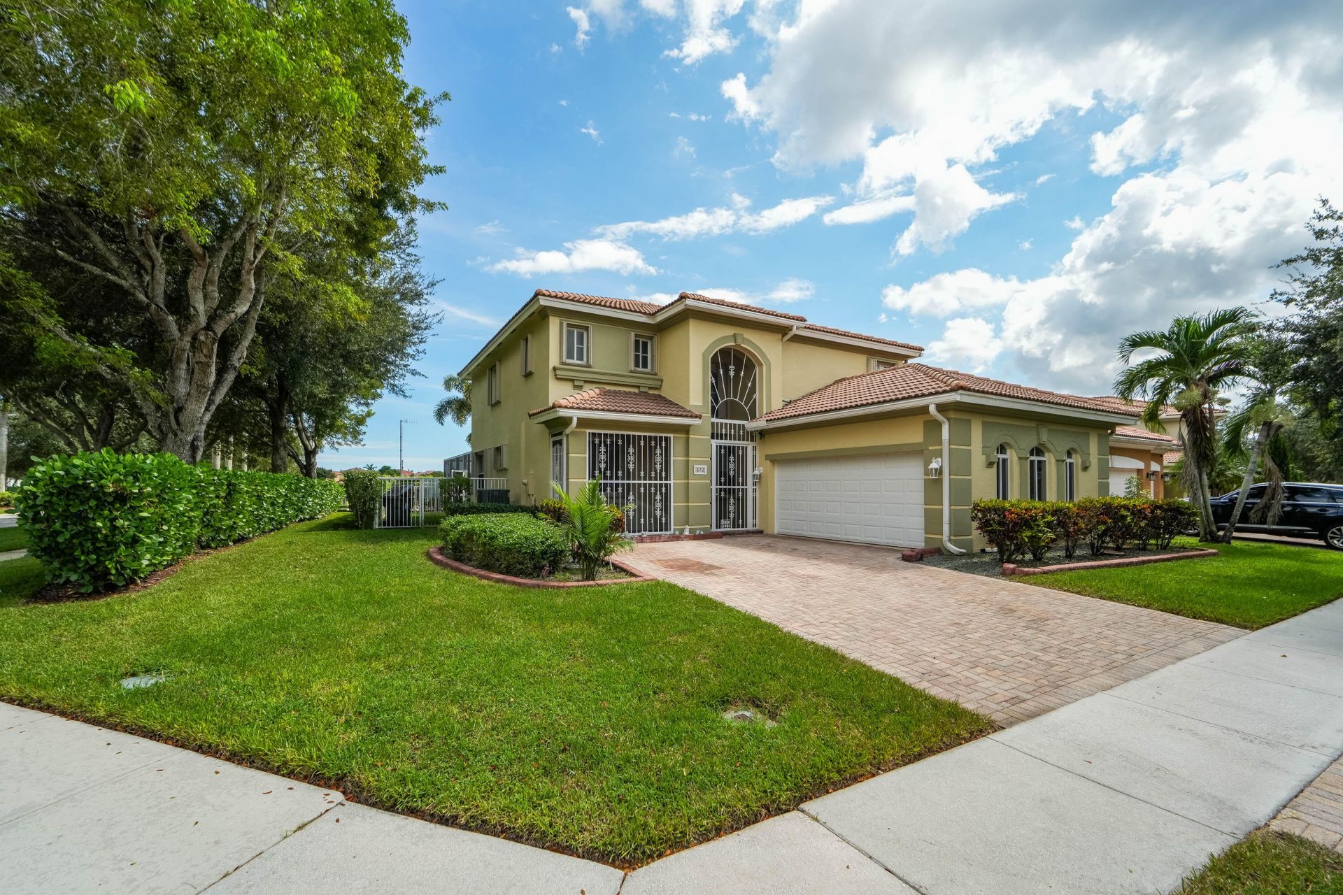 672 Gazetta Way, West Palm Beach, FL 33413 Photo