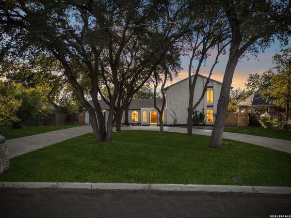 1422 E Sunshine Dr, San Antonio, TX 78228