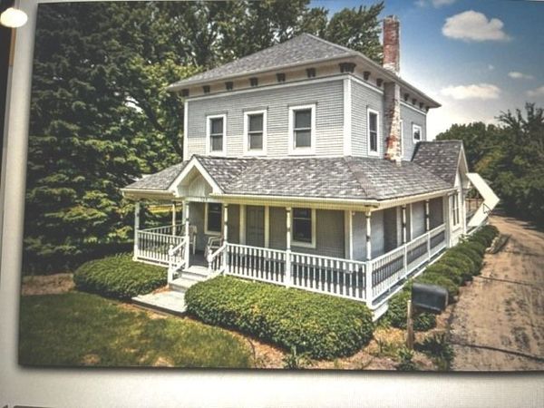 528 E Grant Highway , Marengo, IL 60152