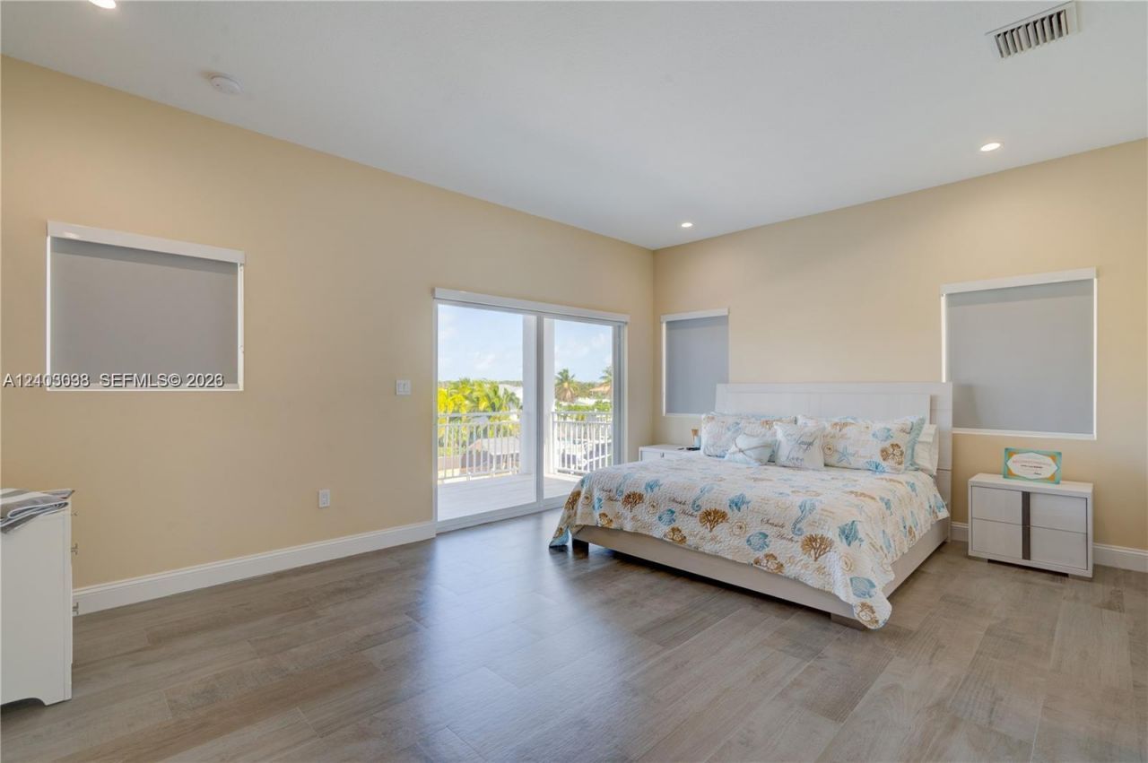 48 S Andros Rd , Key Largo, FL 33037 Photo