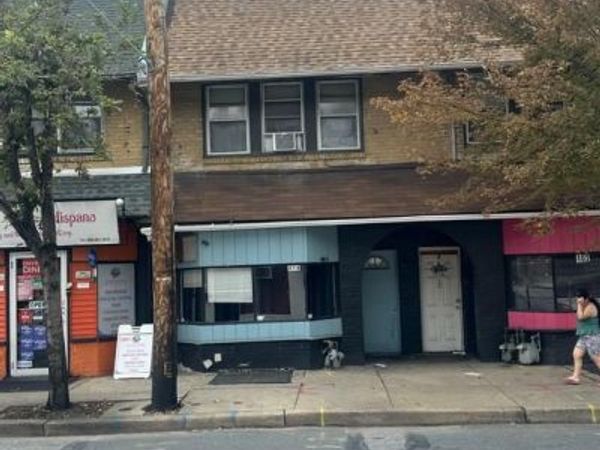 404 LONG LANE, UPPER DARBY, PA 19082