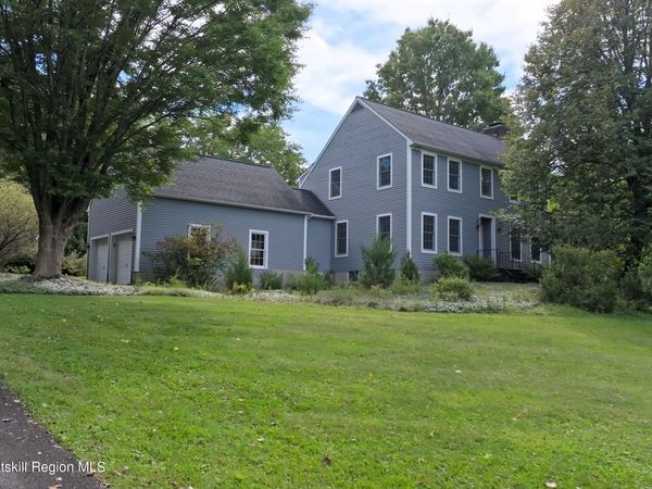 122 Ny-208 , New Paltz, NY 12561