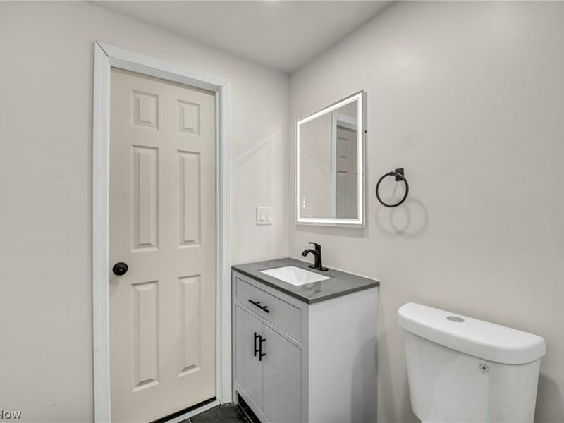 12813 Angelus Avenue, Cleveland, OH 44105 Photo 21