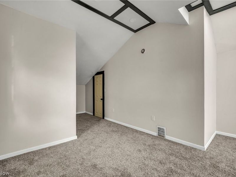 12813 Angelus Avenue, Cleveland, OH 44105 Photo 29