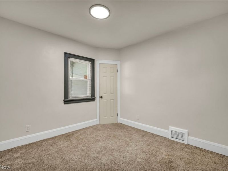 12813 Angelus Avenue, Cleveland, OH 44105 Photo 32