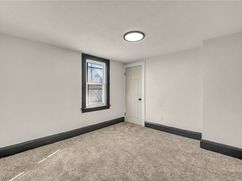 12813 Angelus Avenue, Cleveland, OH 44105 Photo 37