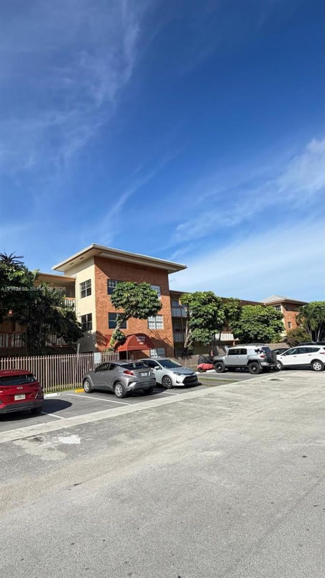 1855 NE 121st St, Unit 18, North Miami, FL 33181 Photo