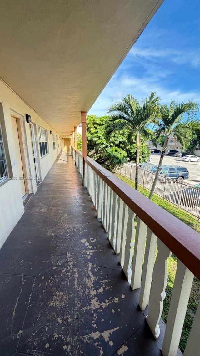 1855 NE 121st St, Unit 18, North Miami, FL 33181 Photo