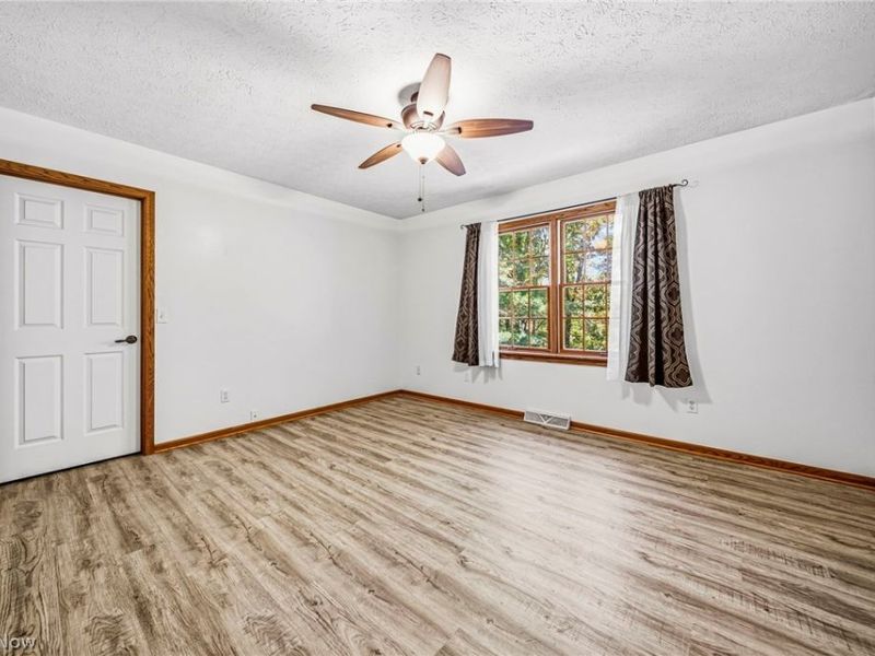 10893 Lakebrook Drive , Kirtland, OH 44094 Photo 39