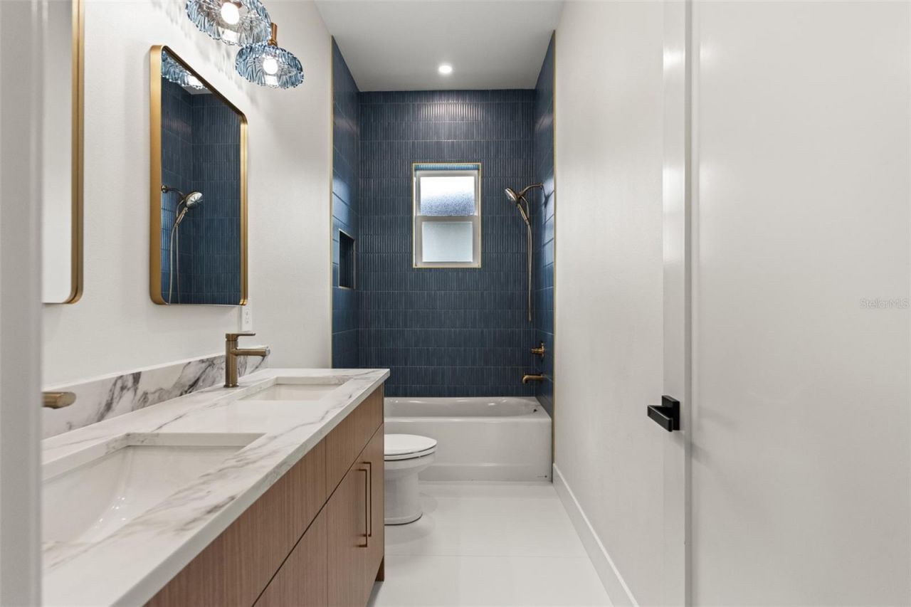 10154 Hodson Place , Seminole, FL 33776 Photo