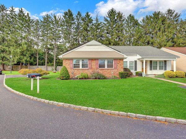 46 Forge Lane, Coram, NY 11727
