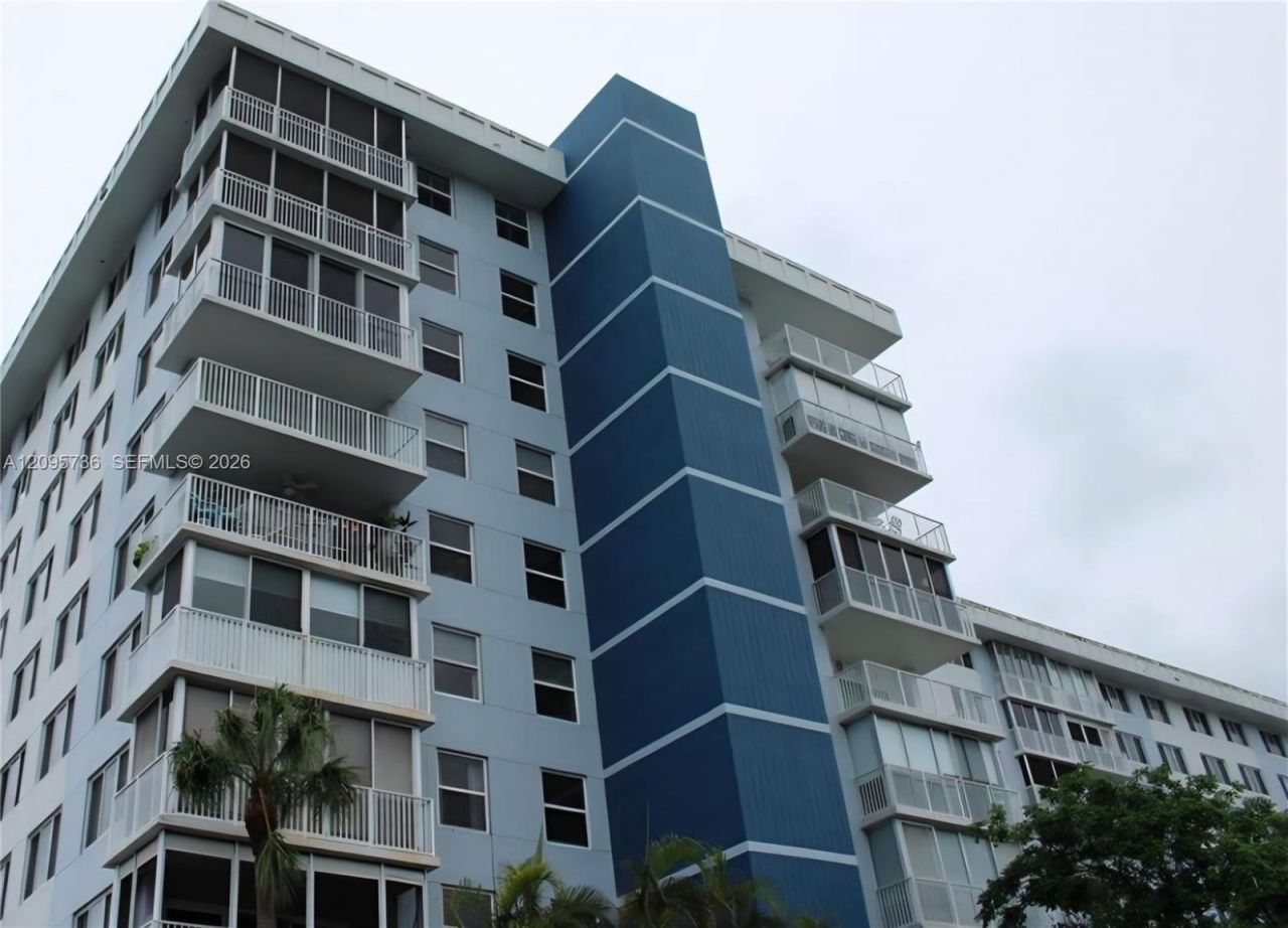 4200 Hillcrest Dr, Unit 705, Hollywood, FL 33021 Photo