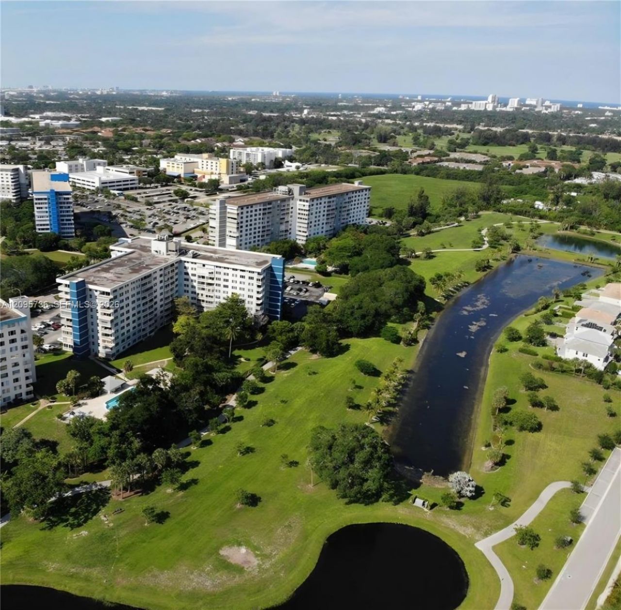 4200 Hillcrest Dr, Unit 705, Hollywood, FL 33021 Photo