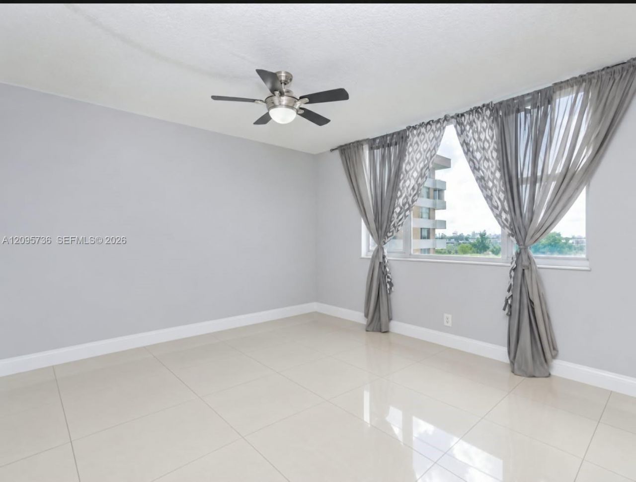 4200 Hillcrest Dr, Unit 705, Hollywood, FL 33021 Photo
