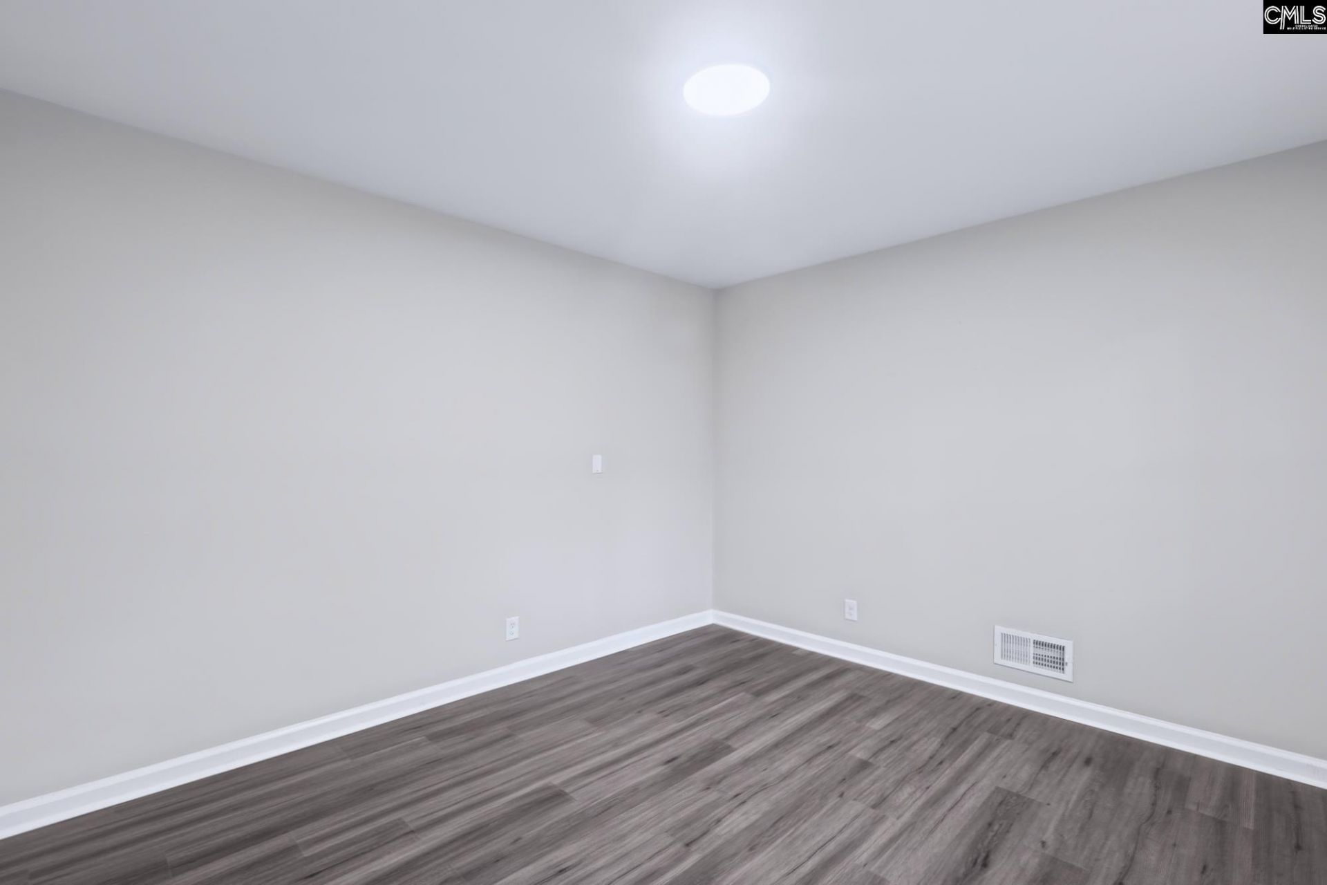 1013 Pinelane Road Photo 25
