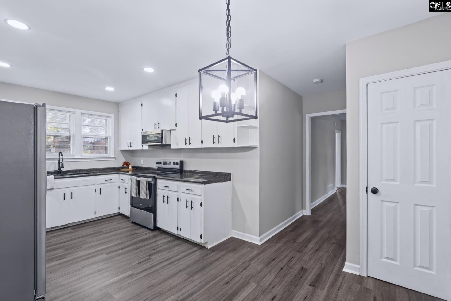 1013 Pinelane Road Photo 6