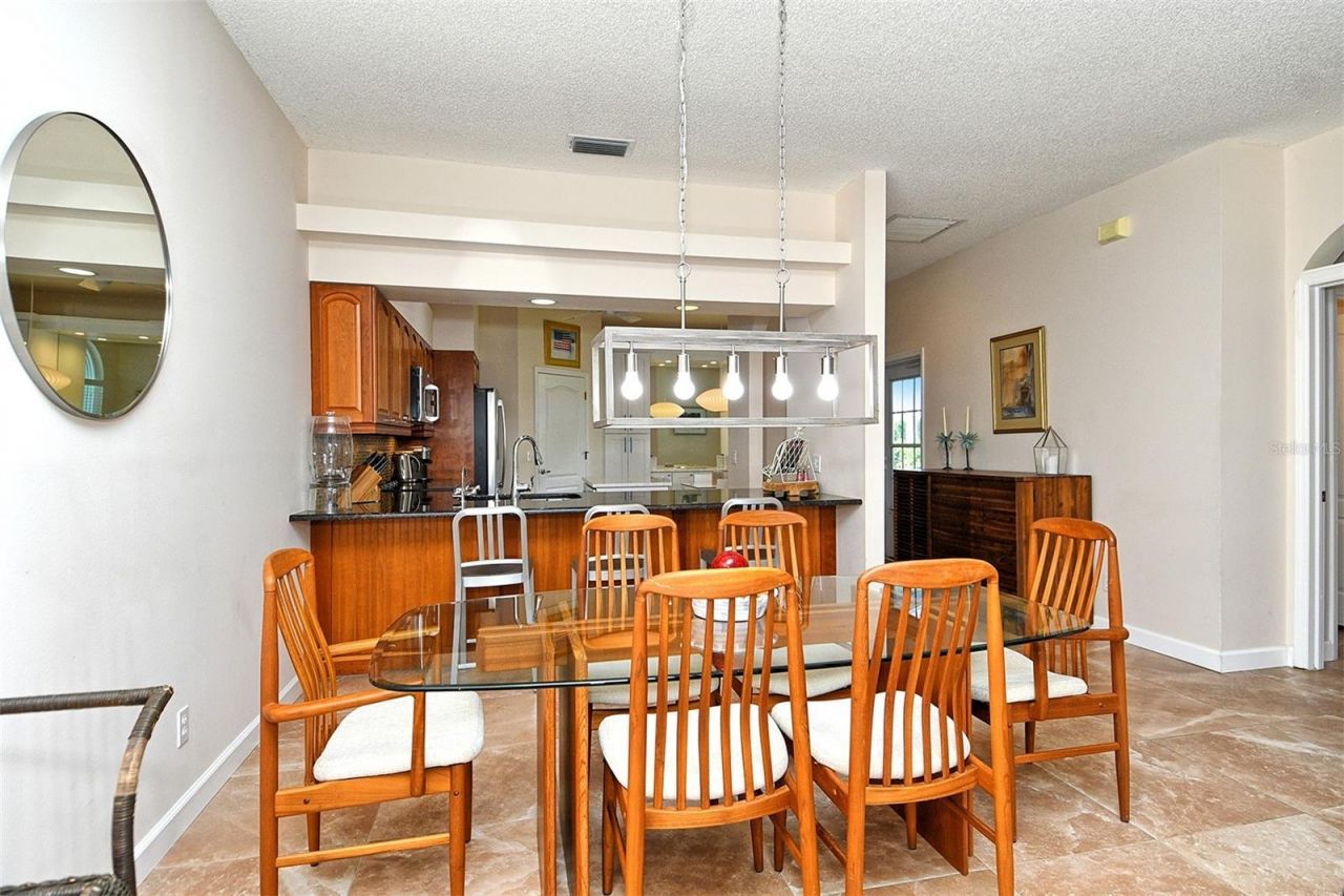 4951 Chase Oaks Drive , Sarasota, FL 34241 Photo