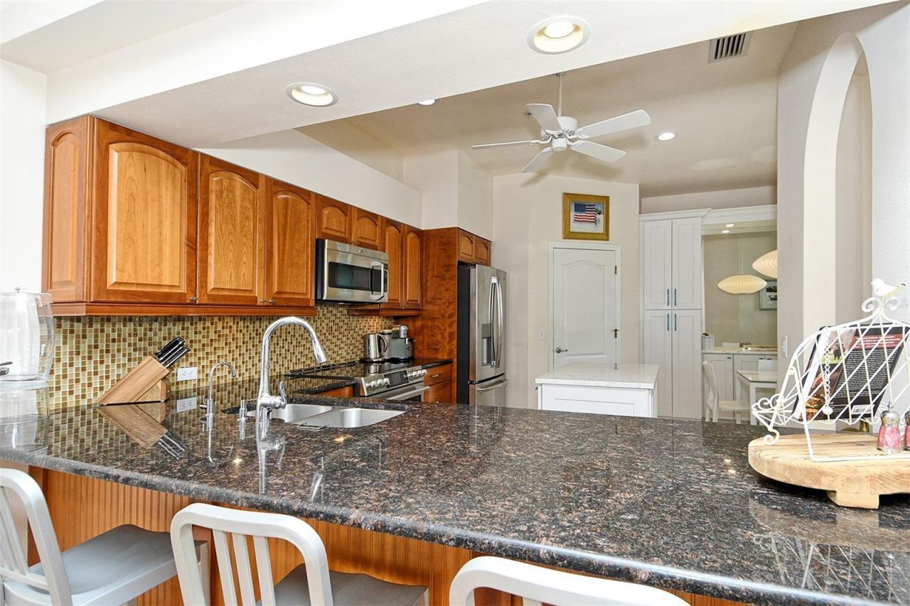 4951 Chase Oaks Drive , Sarasota, FL 34241 Photo
