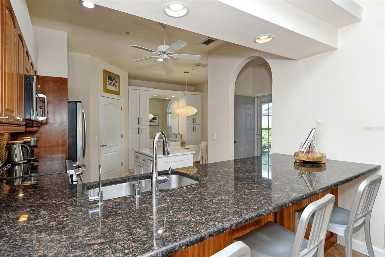 4951 Chase Oaks Drive , Sarasota, FL 34241 Photo