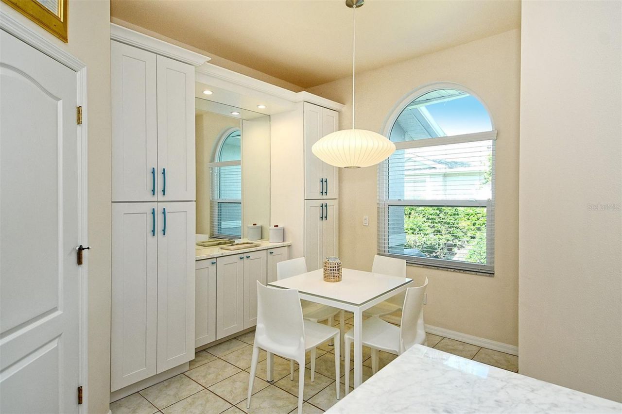 4951 Chase Oaks Drive , Sarasota, FL 34241 Photo