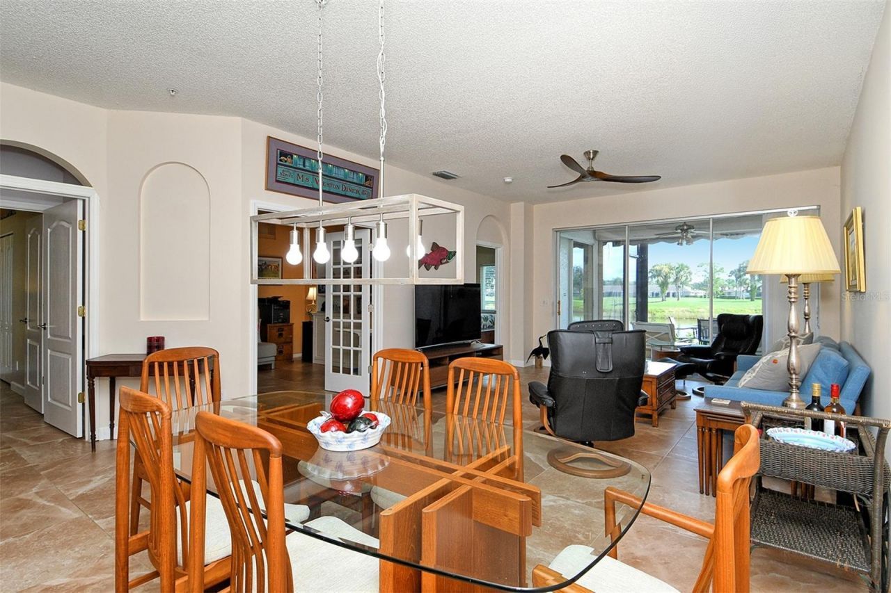 4951 Chase Oaks Drive , Sarasota, FL 34241 Photo