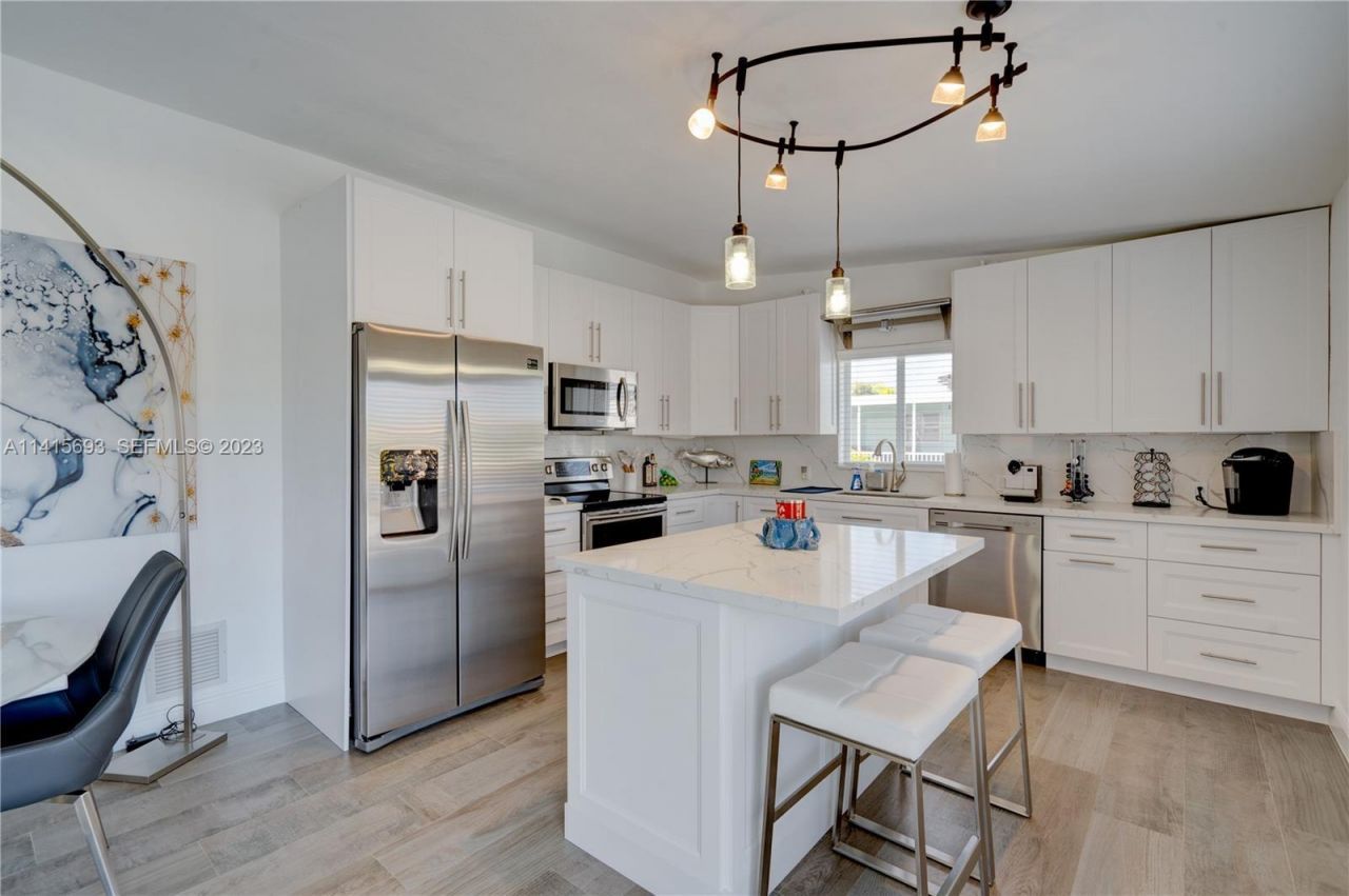 48 S Andros Road, Key Largo, FL 33037 Photo