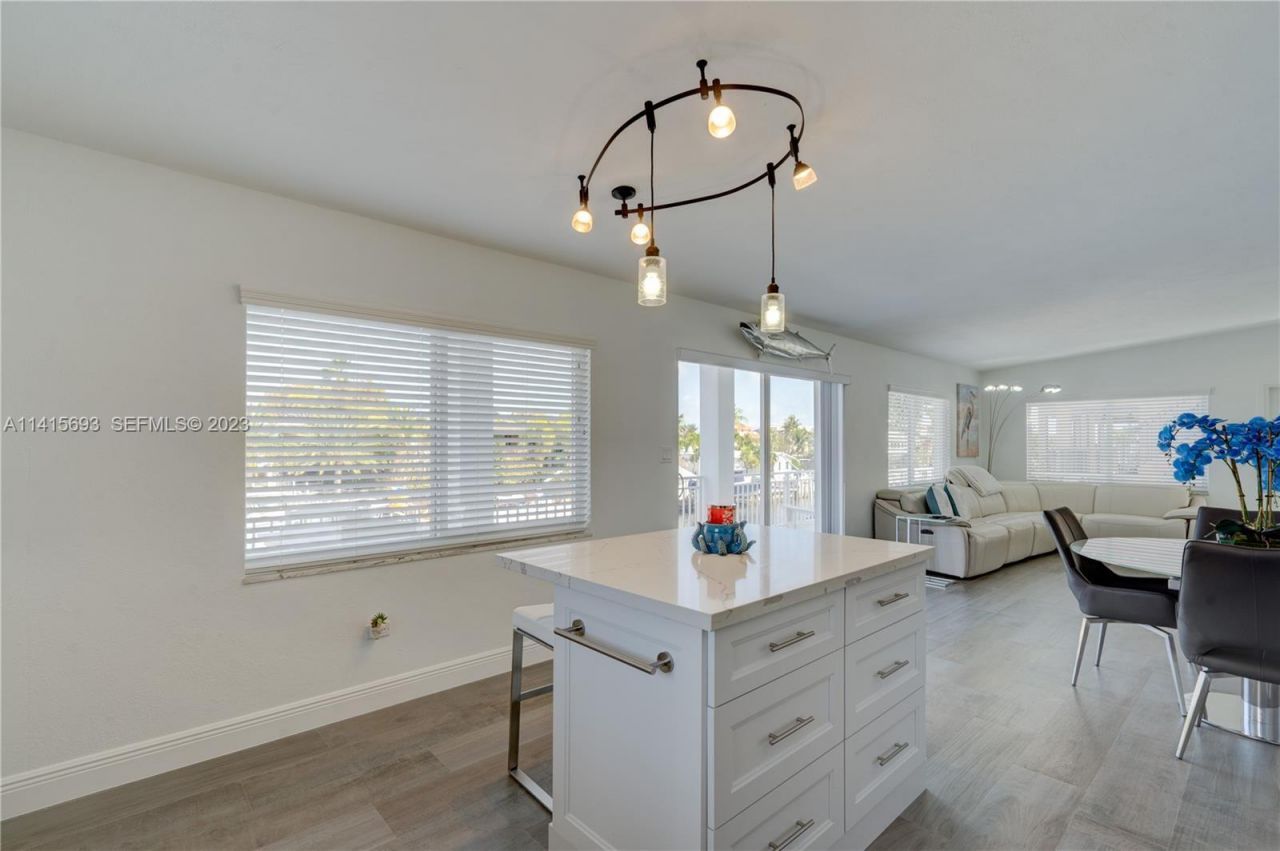 48 S Andros Road, Key Largo, FL 33037 Photo