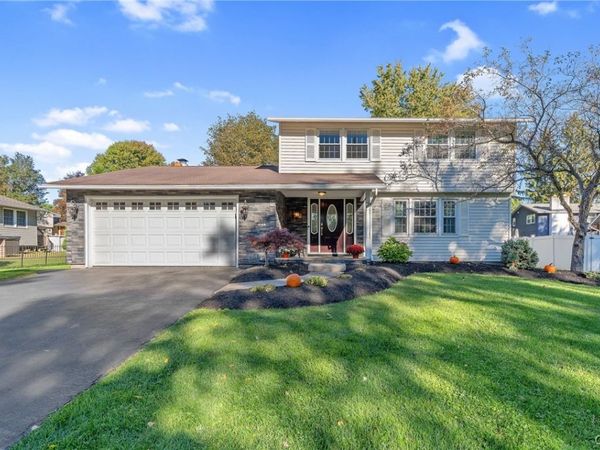 5006 Harvest Lane, Liverpool, NY 13088