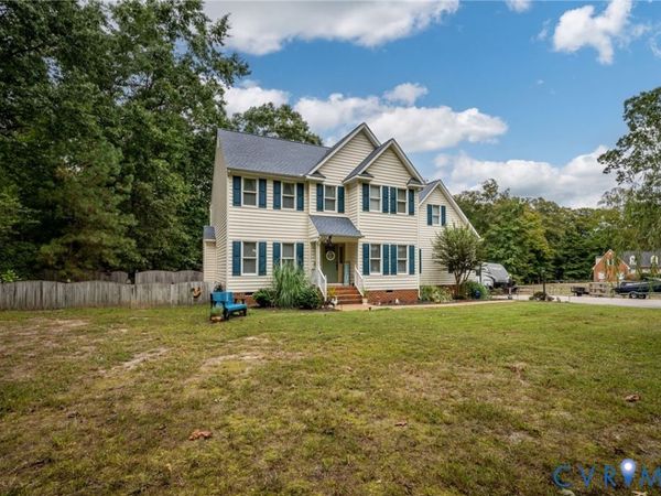 7485 Hidden Lake Circle , Mechanicsville, VA 23111