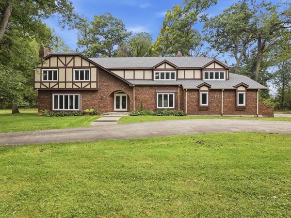 4 Auburn Lane , Barrington Hills, IL 60010
