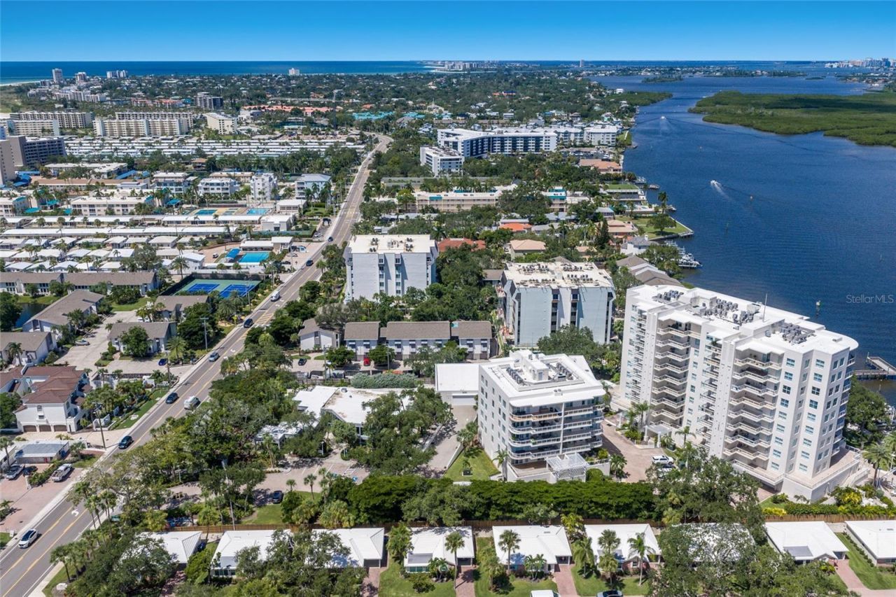 1640 Summerhouse Lane, Unit 40, Sarasota, FL 34242 Photo